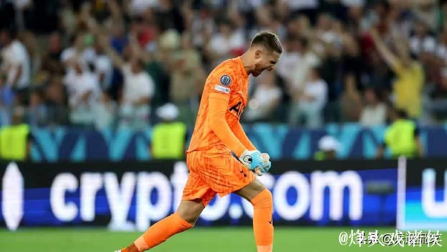 维卡里奥签约困难重重,国米紧盯弗赖堡之星。 维卡里奥签约困难重重,国米紧盯弗赖堡之星。