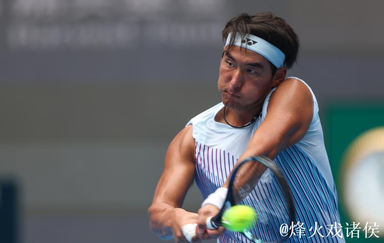 全运会-商竣程2-1击败布云朝克特 挺进男单四强