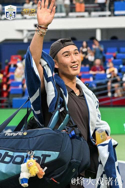 ATP上海大师赛 商竣程1-2不敌对手无缘16强