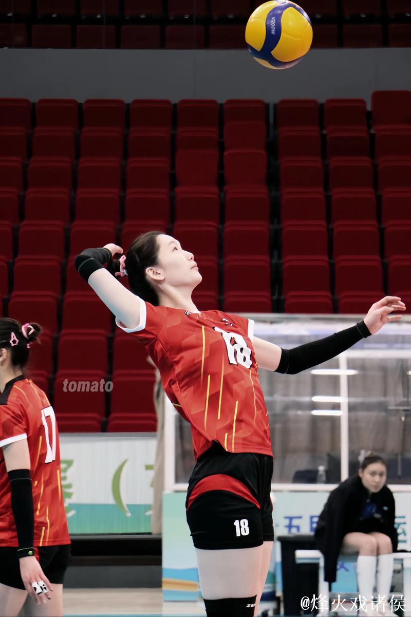 许晓婷表现不佳却挺身而出！有望成为上海女排新核心二传
