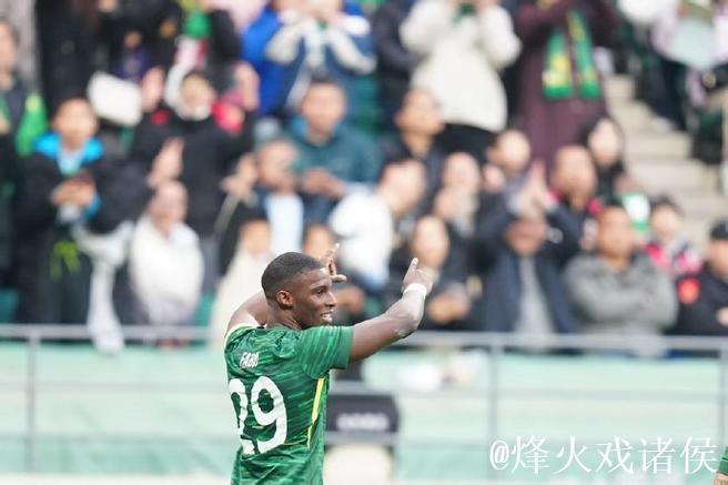 中超:法比奥荣膺金靴,北京国安致梅州客家降级 中超:法比奥荣膺金靴,北京国安致梅州客家降级