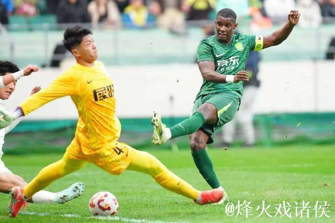 中超:法比奥荣膺金靴,北京国安致梅州客家降级 中超:法比奥荣膺金靴,北京国安致梅州客家降级